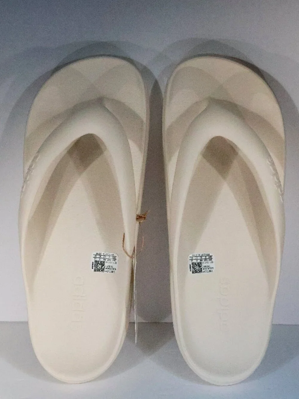 Adidas Adilette Lumia Slides Flip Flops White Unisex MEns Siz 11 Womens Size 12